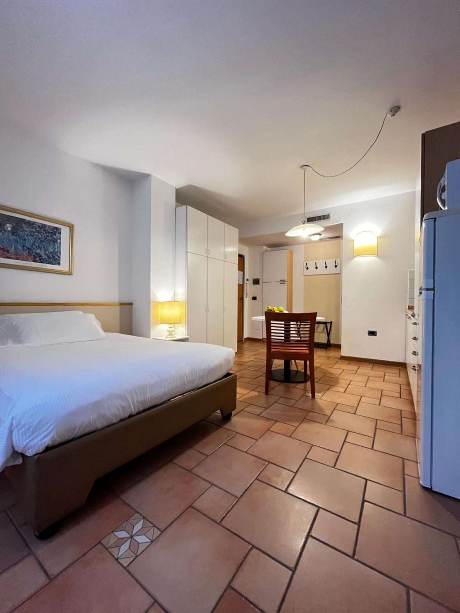 Manci Apartments By Hotel America Trento Eksteriør bilde
